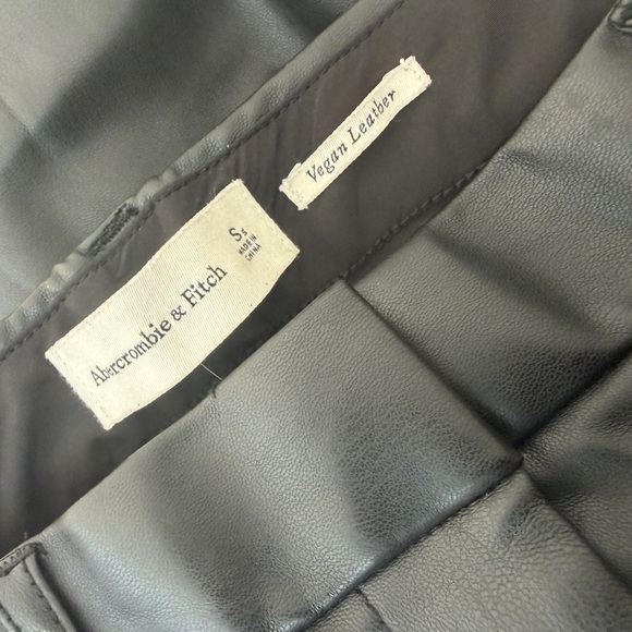 Abercrombie & Fitch Tailored Pants Vegan Leather Black Wide-Leg Sz S Biker Rock - Picture 11 of 15